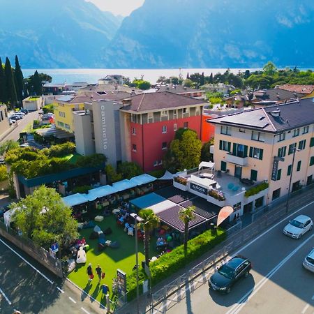 Hotel Aurora & Appartamenti Torbole Sul Garda Dış mekan fotoğraf