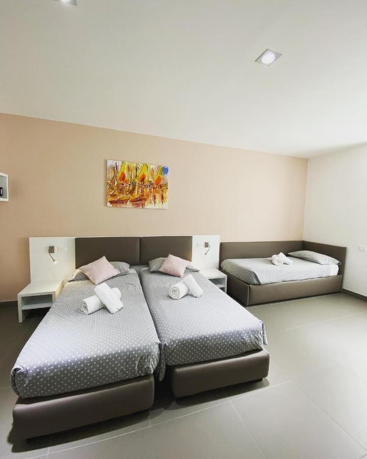 Hotel Aurora & Appartamenti Torbole Sul Garda Dış mekan fotoğraf