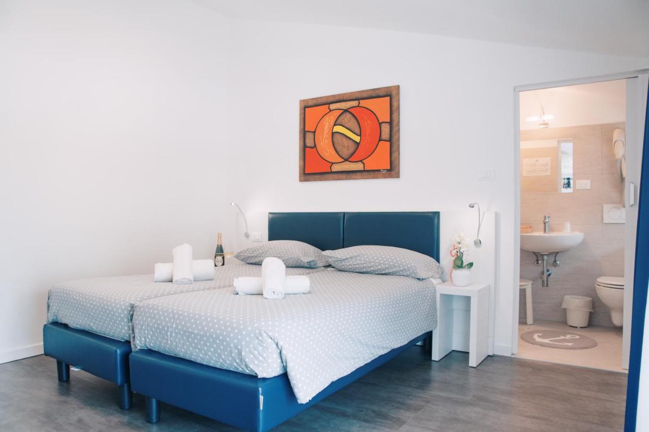 Hotel Aurora & Appartamenti Torbole Sul Garda Dış mekan fotoğraf