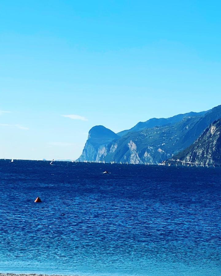 Hotel Aurora & Appartamenti Torbole Sul Garda Dış mekan fotoğraf